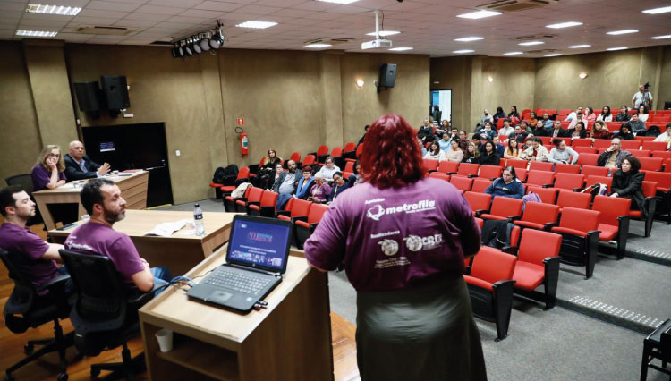 I Fórum de Bibliotecas Escolares no auditório do UNIFAI