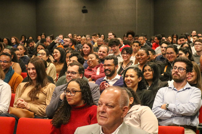 Auditório cheio para participar do II Encontro de Iniciação Científica em Cidadania Fiscal dos NAFs do Estado de São Paulo.