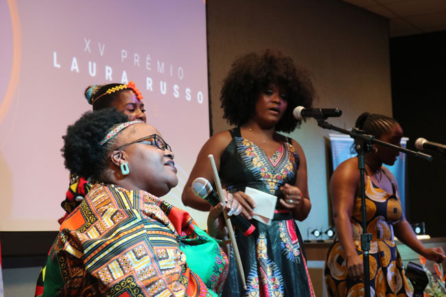 Sarau LibertArte durante a cerimônia do XV Prêmio Biblioteconomia Paulista “Laura Russo”.