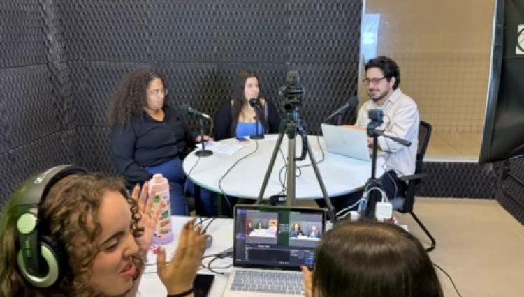 Estudantes de História e Filosofia produzem podcast sobre desafios da sociedade contemporânea